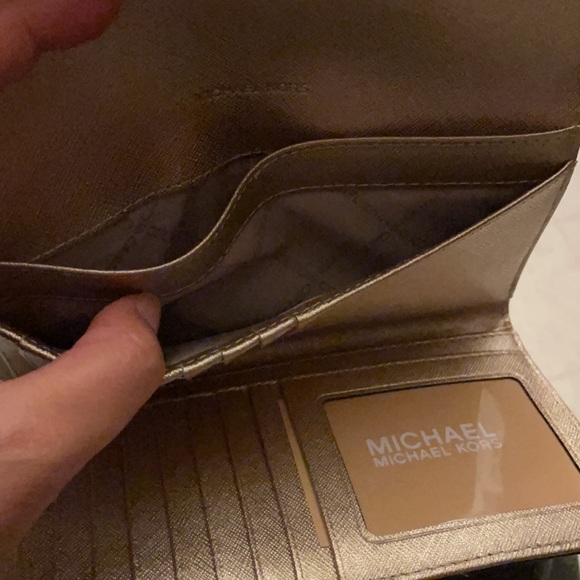 Michael Kors Gold Wallet - Picture 6 of 9
